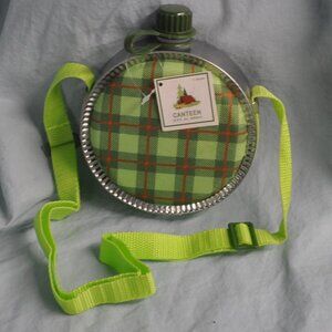 green plaid canteen flask travel hiking with adjustable strap 22.6 fl oz NWT(61)